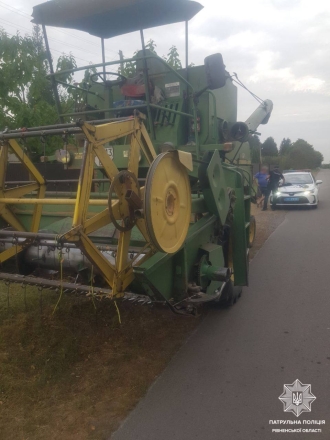 На Рівненщині спинили нетверезого комбайнера