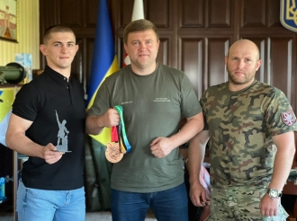 Очільник області зустрівся з сумоїстом, який поїде на чемпіонат Європи