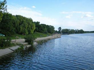 Пляж у Рівному готують, але вода каламутна