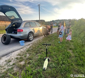 Поліцейські допомогли жінкам з дітьми доїхати додому