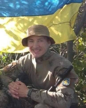 Потрібна допомога рівнянину, який у бою з росіянами втратив ноги