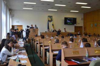 Рейдерство в обласній раді: партію Петра Порошенка захоплюють прихильники Зеленського