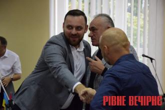 Рівне проти земельної реформи Зе!команди