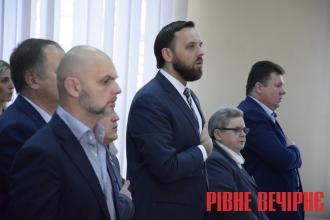 Рівненські депутати звернулися до Порошенка і поїхали на «каву» на пивзавод