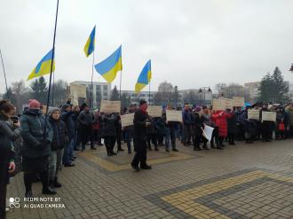 Села проти об’єднання з Рівним, тому пікетували обласну владу