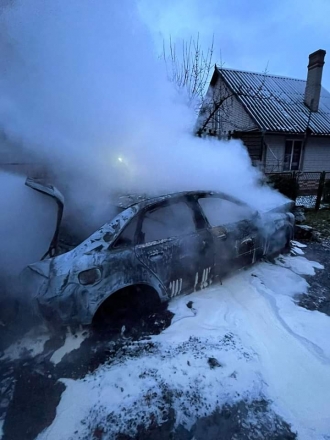 У Новоукраїнці згорів автомобіль 