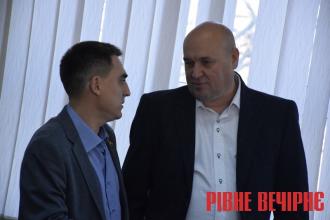 У Рівному біля шістьох будинків зроблять освітлення, бо живуть у темноті