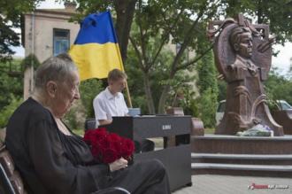 У Рівному через суд знову намагаються демонтувати пам’ятник Косміаді 