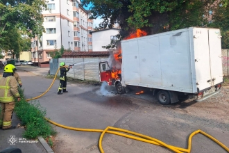 У Рівному горіла вантажівка