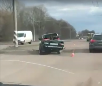 В Обарові травмувалися водій та пасажир легковика