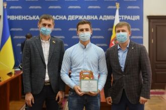 Від недовіри до дружби в Рівненській облраді — одна сесія