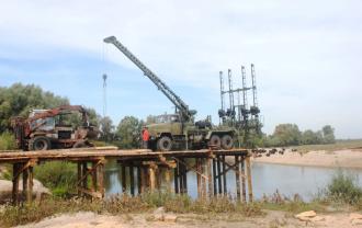 Військові інженери звели для селян міст через Горинь