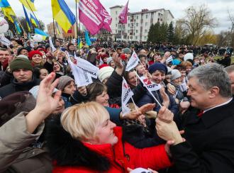 Візит на Рівненщину президент розпочав з Демидівки