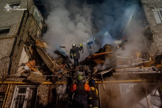 Ворог влучив у ще одну багатоповерхівку - в Сумах (ФОТО)