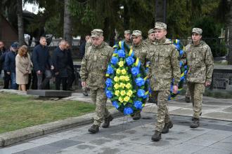 Вшанували загиблих воїнів хвилиною мовчання