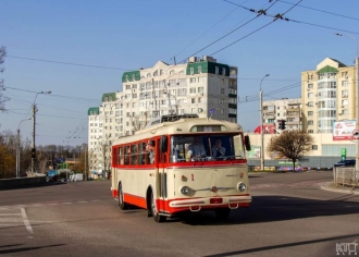 Вулицями Рівного завтра безкоштовно прокатає музейний експонат (РОЗКЛАД)