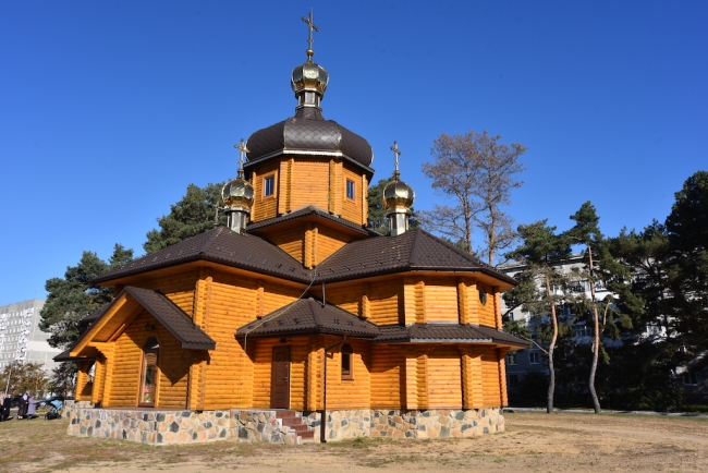  Свято-Софіївський храм у Вараші.