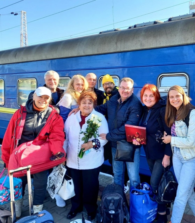 Артисти з Рівного поїхали підкорювати «Південну Пальміру»