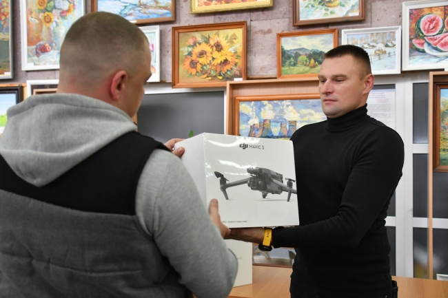 Атомники Рівненщини придбали два квадрокоптери для військових 