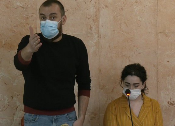 Інна Кравчук та її захисник у залі суду