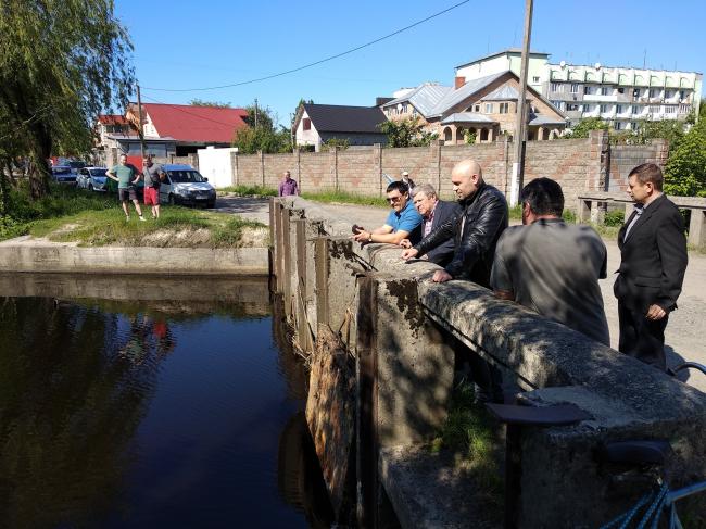 Чиновники запевняють, що контролюють рівень води у річці Замчисько 