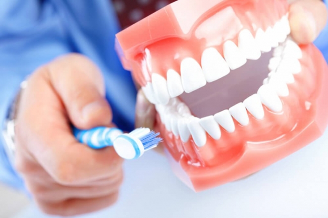 Что стоит знать об отбеливании зубов