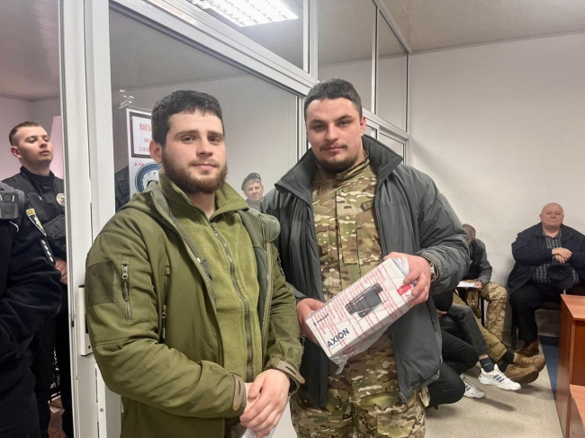 Депутати у містечку на Рівненщині передали обладнання військовикам