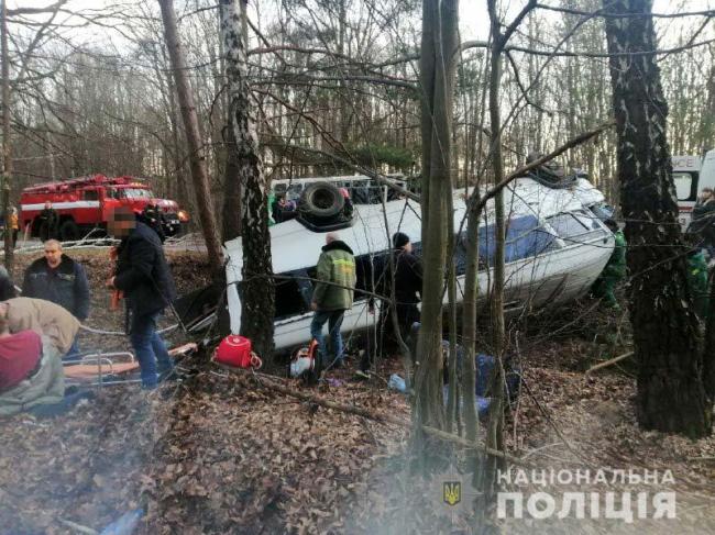 До лікарні доставили сімох пасажирів маршрутки «Володимирець-Вараш» , в яку влетів «БМВ»
