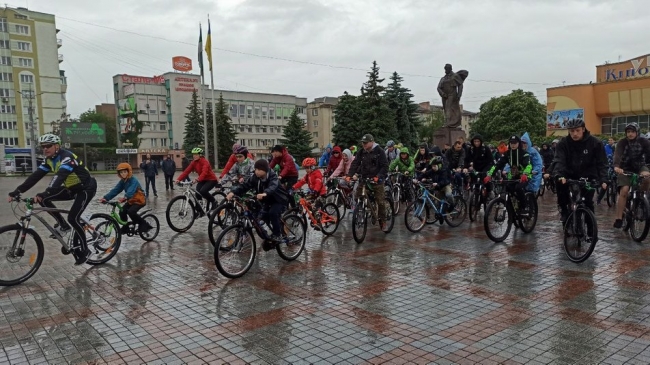 Дощ для велосипедистів - не завада