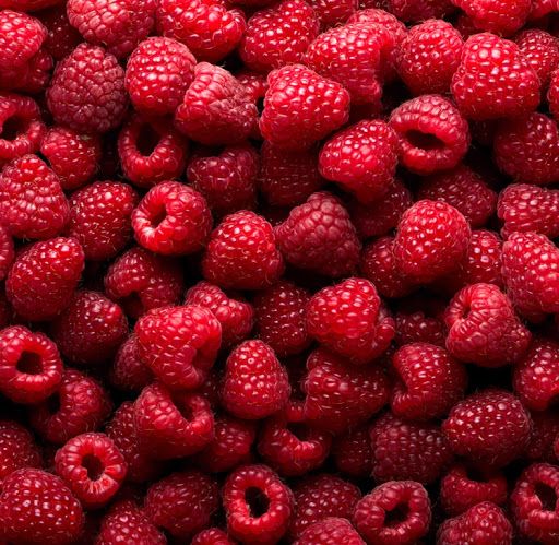 Рівненські підприємства отримали більше мільйона, бо вирощують ягоди