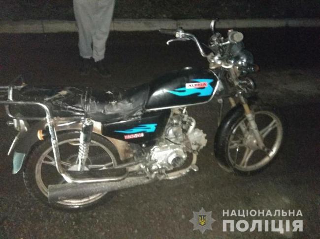 Двоє молодиків з інших областей на Рівненщині вкрали мотоцикл 
