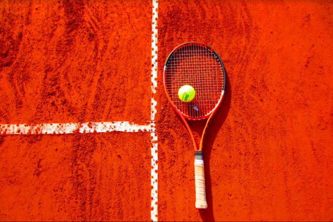 Групповые занятия теннисом для взрослых: как подготовиться к первой тренировке