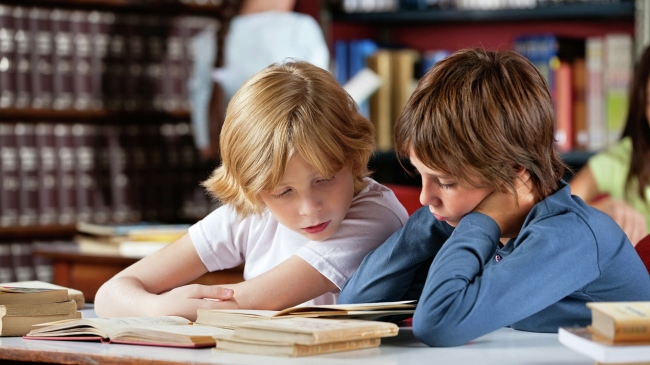 Как родителям помочь детям с учебой в школе?