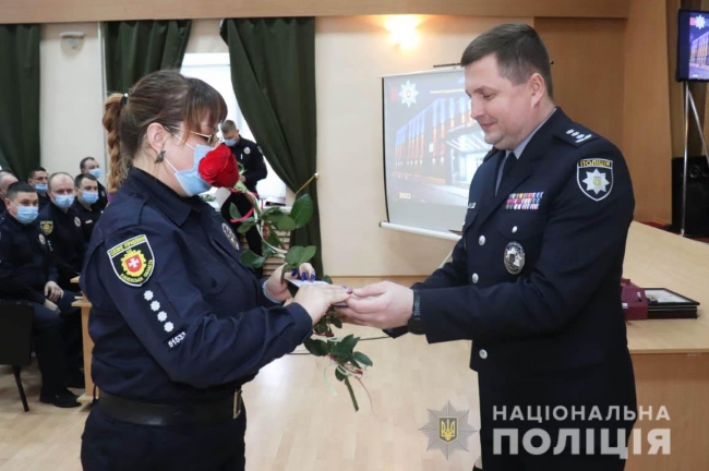 Керівник поліції Рівненщини нагородив кращих підлеглих та вручив ключі від авто