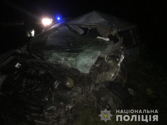 Лобове зіткнення двох авто у Володимирецькому районі: загинув волинянин і ще один отримав травми 