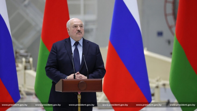 Лукашенко у Путіна заявив, що війна в Україні – це добре