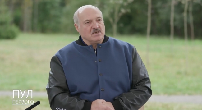 Лукашенко заявив, що йому «осточортіла» посада президента
