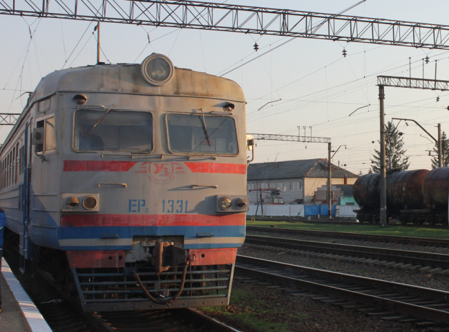 Львівська залізниця попереджає пасажирів про тимчасові зміни в графіку руху приміських поїздів
