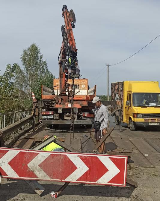 Міст поблизу села Збуж вже ремонтують 