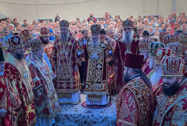 Митрополит УПЦ МП Онуфрій очолив святкове богослужіння на Рівненщині