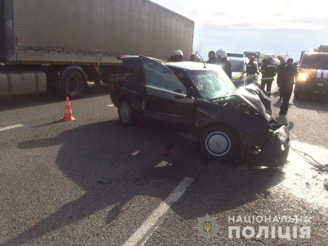 На автодорозі «Київ-Чоп» у ДТП постраждало троє осіб