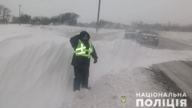 На Чернігівщині чоловік збрехав про вбивство, щоб поліція розчистила сніг біля його будинку
