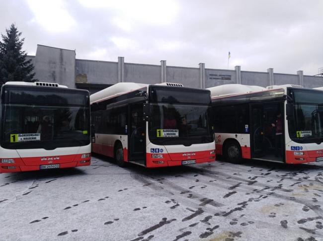 На Льонокомбінат та Ювілейний поїхали 5 нових автобусів з Німеччини