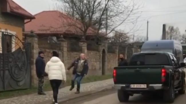 На Поліссі водії побилися за право проїхати дорогою (ВІДЕО)