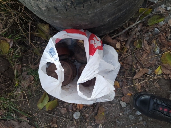 На Рівненщині діти знайшли протипіхотні міни у пакеті