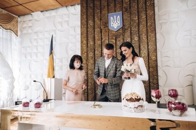 На Рівненщині кількість одружень збільшилась: зареєстровано майже 3 тисячі нових родин