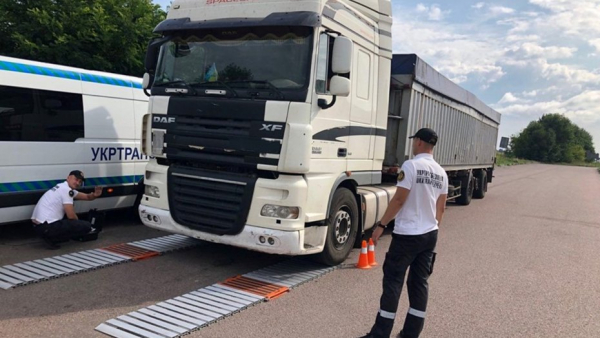 На Рівненщині на потреби ЗСУ забиратимуть перенавантажені вантажівки