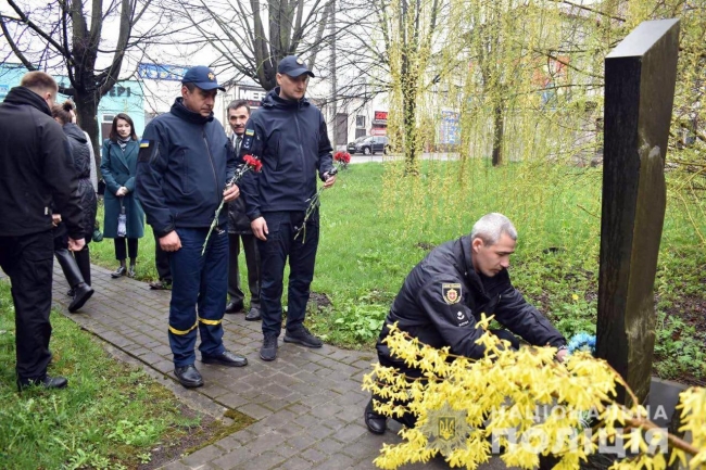 На Рівненщині поліцейські вшанували ліквідаторів аварії на ЧАЕС
