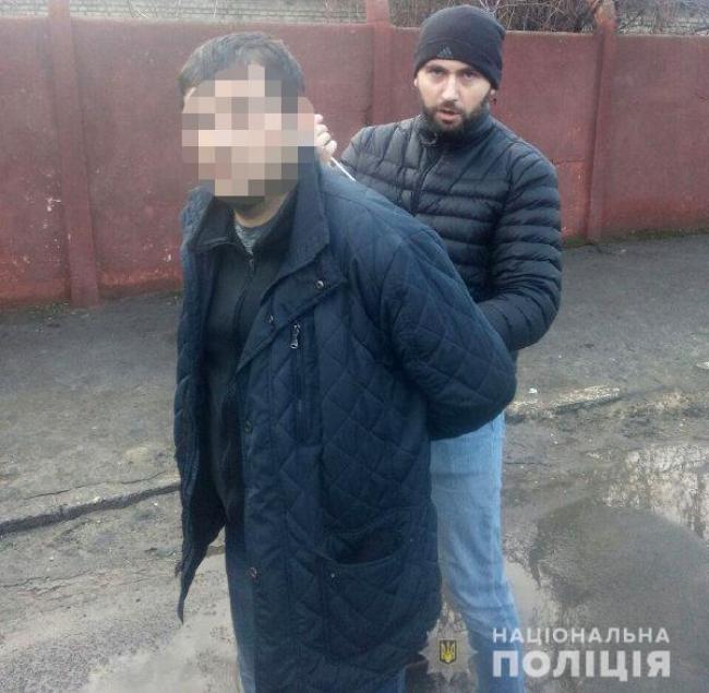 На Рівненщині затримали трьох грузинів за підозрою у крадіжці 100 тисяч гривень 