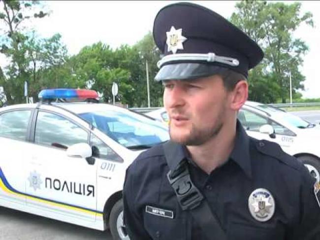 Начальнику патрульної поліції Рівненщини на ногу наїхав Рено